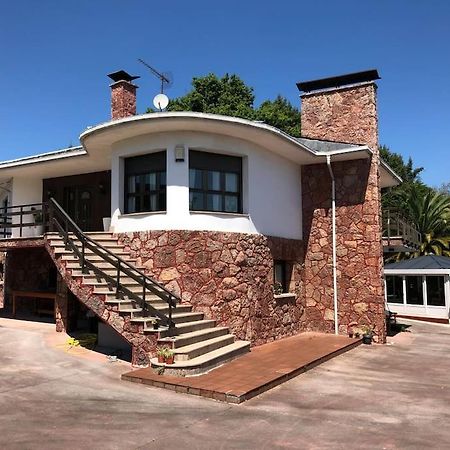 Вилла La Casona De La Carbayeda Овьедо Экстерьер фото