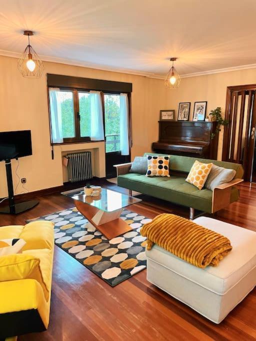 Вилла La Casona De La Carbayeda Овьедо Экстерьер фото